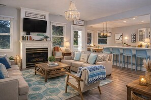 Smart TV, fireplace, DVD player