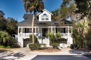 Exterior - Beautiful 2nd Row Home, Steps to the Beach, Close to Coligny private pool Hot Tub (HIlton Head)
