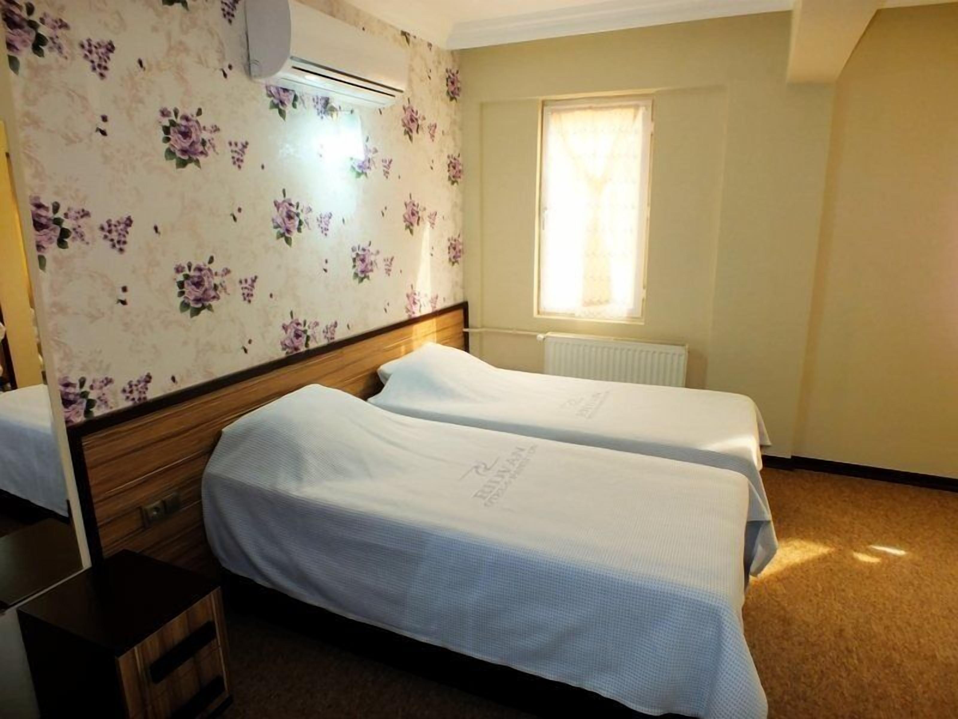 1 bedroom, premium bedding, free wifi, bed sheets