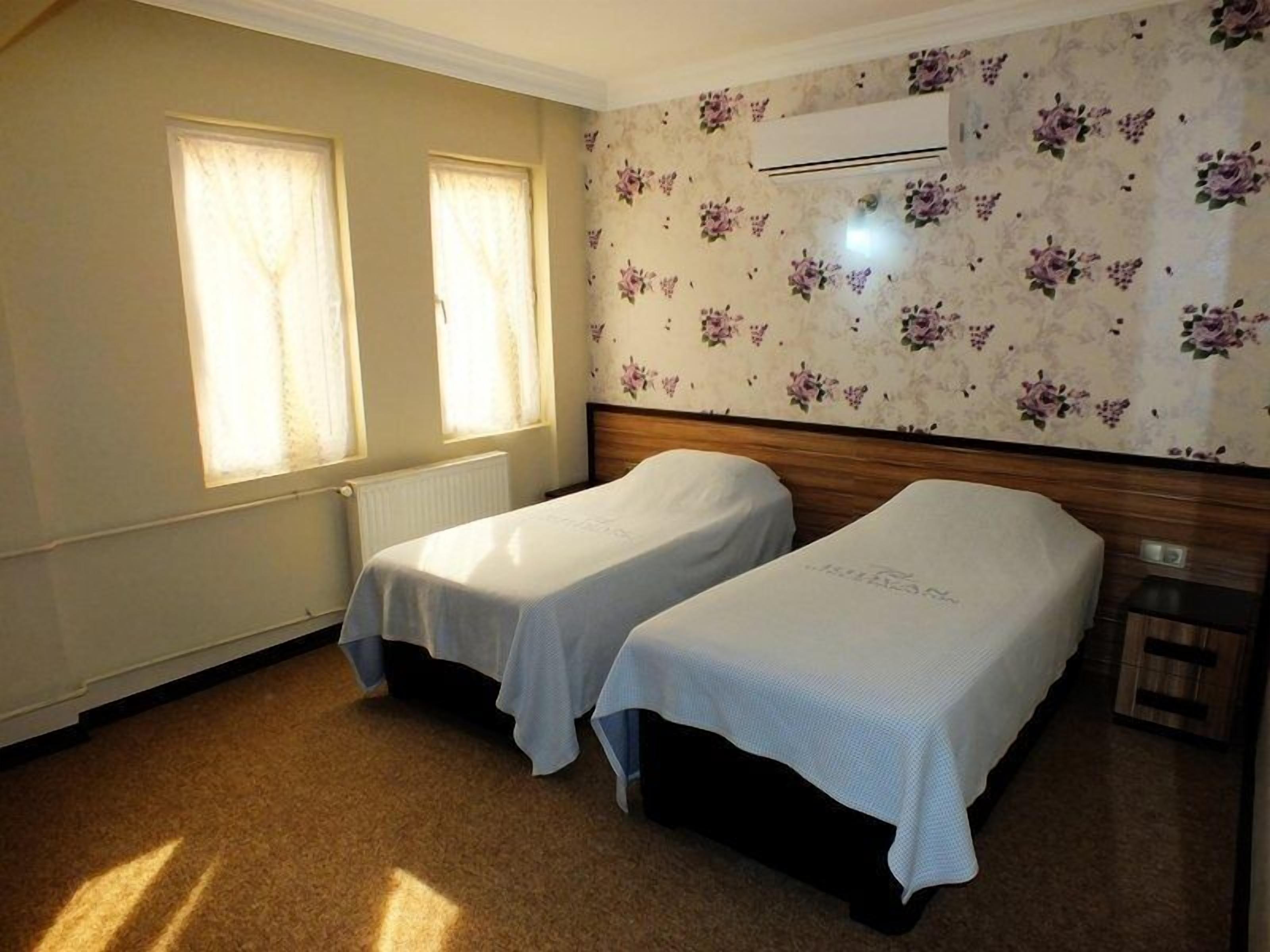 1 bedroom, premium bedding, free wifi, bed sheets