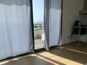 Stovetop, espresso maker, electric kettle, cookware/dishes/utensils - Panoramic Sport Apartment (Cagliari)