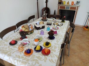 Ruokailu
