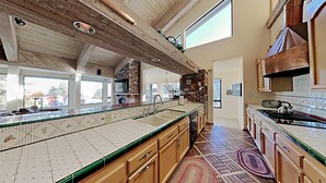 Condo, 3 Bedrooms | Private kitchen - 410 4 Bedroom Condo (Mammoth Lakes)