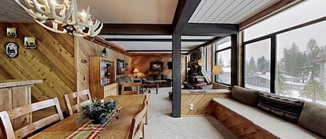 Condo, 2 Bedrooms | Living room