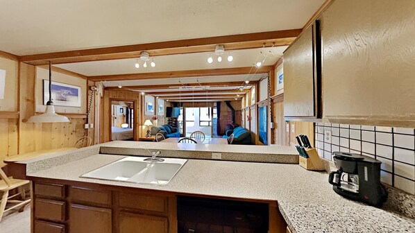 Condo, 2 Bedrooms | Private kitchen | Fridge, oven, coffee/tea maker, toaster - Slopeside 2 Bedroom Condo with 3 Spas! Easy Access to Recreation! by RedAwning (Mammoth Lakes)