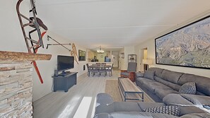 Living room - Two Bedroom Condos With Mountain Views at 1849 Condos (Mammoth Lakes)