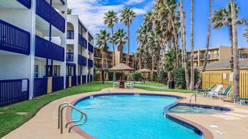 Condo, 2 habitaciones | Alberca