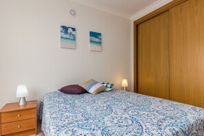 5 quartos, Wi-Fi de cortesia, roupa de cama