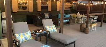 Private pool, sun deck, covered patio, 4bd/2bth