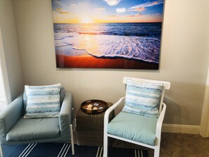 Interior - Private pool, sun deck, covered patio, 4bd/2bth (Galveston)