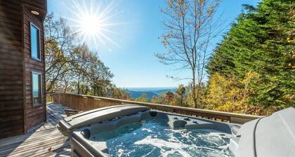 Big Sky Lodge | Long-range Views of Lake Lure!