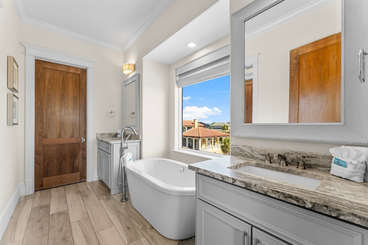 Photo 66 of Seastar Palazzo With Gulf View, Lake Front, Elevator, and Pool