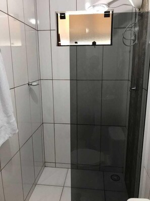Handdukar, tvål och toalettpapper