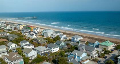 Classic Beach Cottage on Oceanside of Wrightsville Beach-Upper Unit