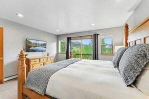 5 habitaciones, tabla de planchar con plancha, wifi y ropa de cama