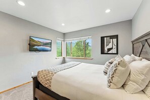 5 Schlafzimmer, Bügeleisen/Bügelbrett, WLAN, Bettwäsche