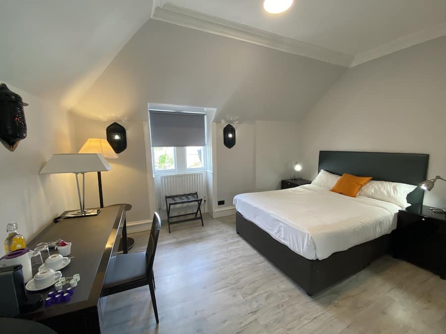 Desk, laptop workspace, iron/ironing board, free WiFi
