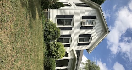 Sweet Home Farmhouse