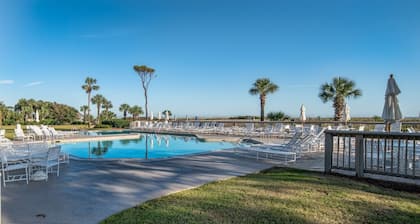 Ocean One - 424 Oceanside 3BR/3Bath Condo Sleeps 10! Owner managed unit,Updated