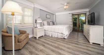 Ocean One - 424 Oceanside 3BR/3Bath Condo Sleeps 10! Owner managed unit,Updated