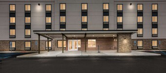 WoodSpring Suites Linden