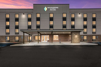 WoodSpring Suites Linden