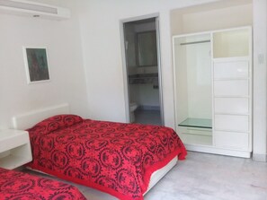 Standard Triple Room | Free WiFi, bed sheets - Hotel Acasol (Acapulco)