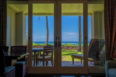 Ocean Front Luxurious Villa