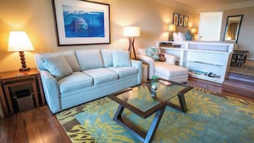 TV, peis, stereoanlegg og kontorer