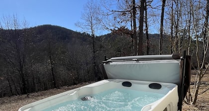Mtn Cabin Lake Hot Tub | Kayak | Fish | AtvTrls