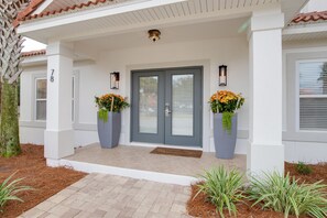 Exterior detail - "Seas The Day" Great House Private Pool, Golf Cart, 1/2 Block to Deeded Beach (Miramar Beach)
