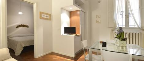 1 chambre, fer et planche à repasser, Wi-Fi, draps fournis