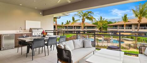 屋外ダイニングエリア