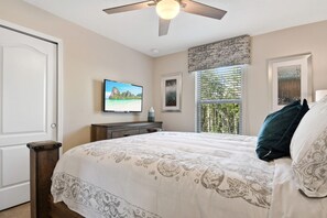 4 bedrooms, desk, iron/ironing board, travel cot