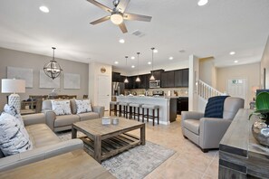 Smart TV, video games, ping pong - Charming 4 BR Home, Pool, Resort  - by Blue Sky Villas (Kissimmee)