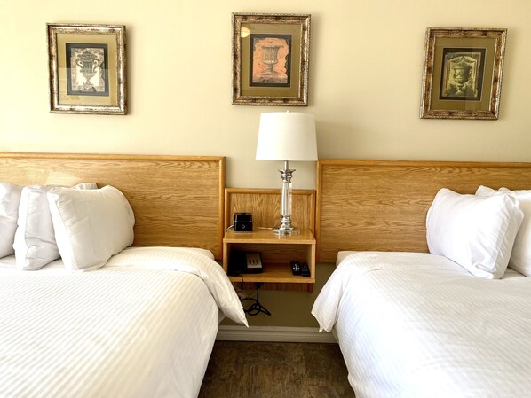 Individually decorated, individually furnished, desk, laptop workspace - Twilight Country Motel (Boyle)