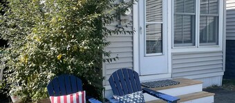 Sea-clusion by the sea!  Cozy cottage within step of the beach!