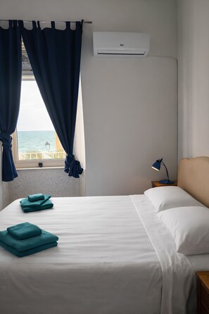 4 bedrooms, desk, iron/ironing board, free WiFi - Apartment/ flat - Vieste (Vieste)