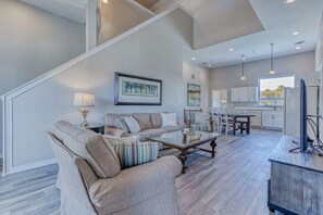 House, 6 Bedrooms | Living room | 36-inch TV with cable channels - Southern Jewel by Bliss Beach Rentals (Destin)