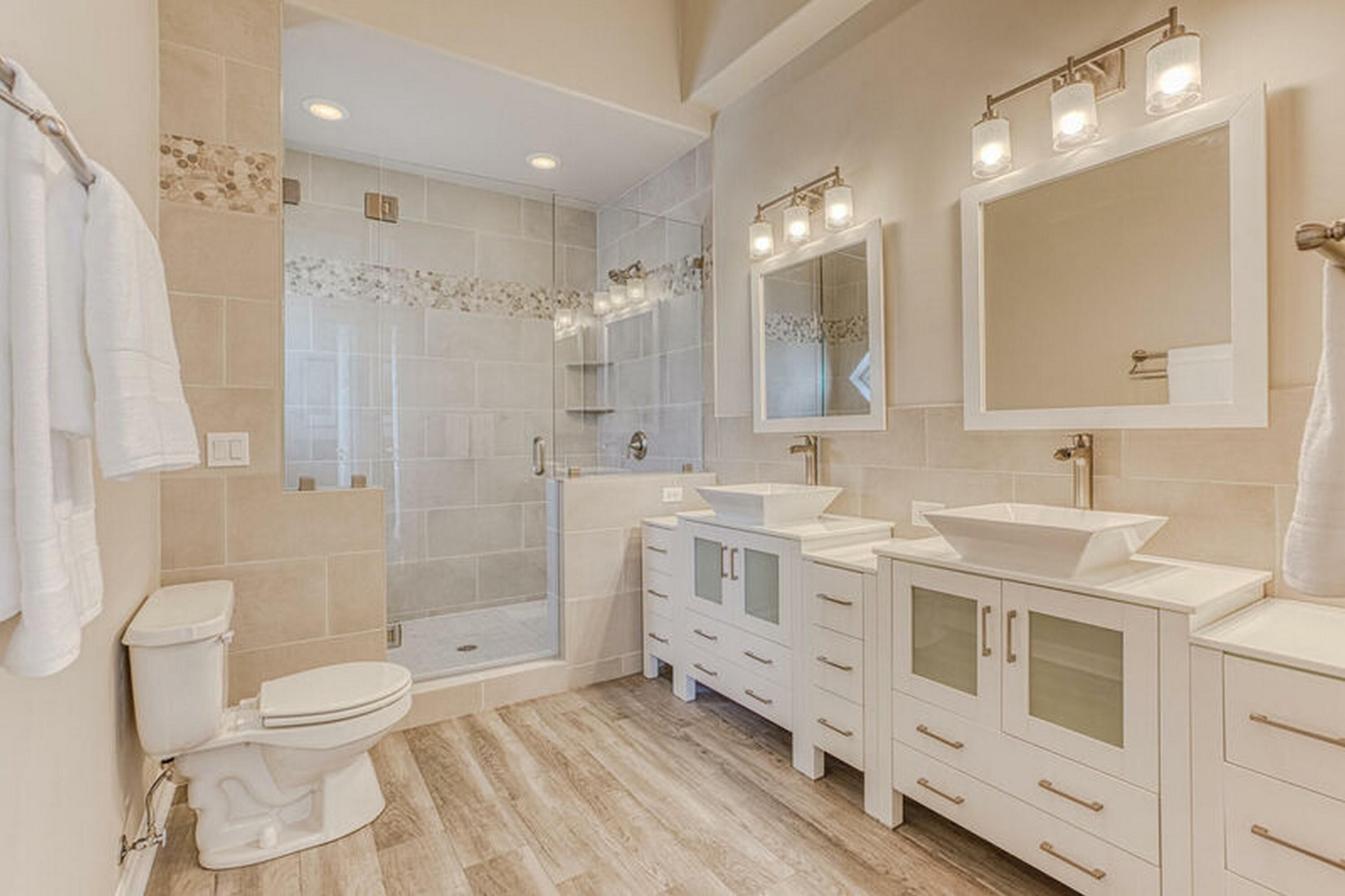 House, 6 Bedrooms | Bathroom | Towels