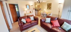Comfort Chalet, Ensuite (2 bedroom) | Lounge