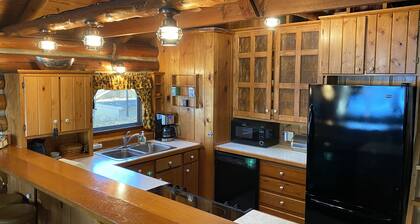 Traverse City @ Rennie Lake .. Idyllic Lakefront Retreat .. CC49 ... Perfect!