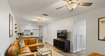 2 Bed Condo across from Toomers Corner and AU Campus