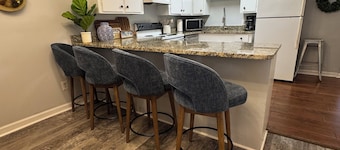 2 Bed Condo across from Toomers Corner and AU Campus