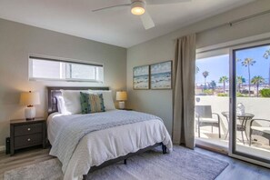 2 bedrooms, iron/ironing board, travel cot, WiFi