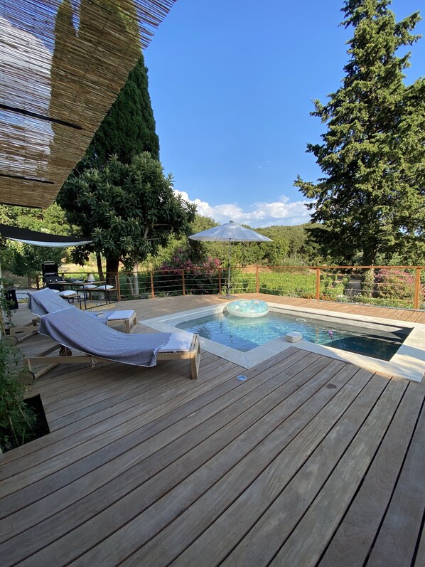 Piscine extérieure, piscine chauffée