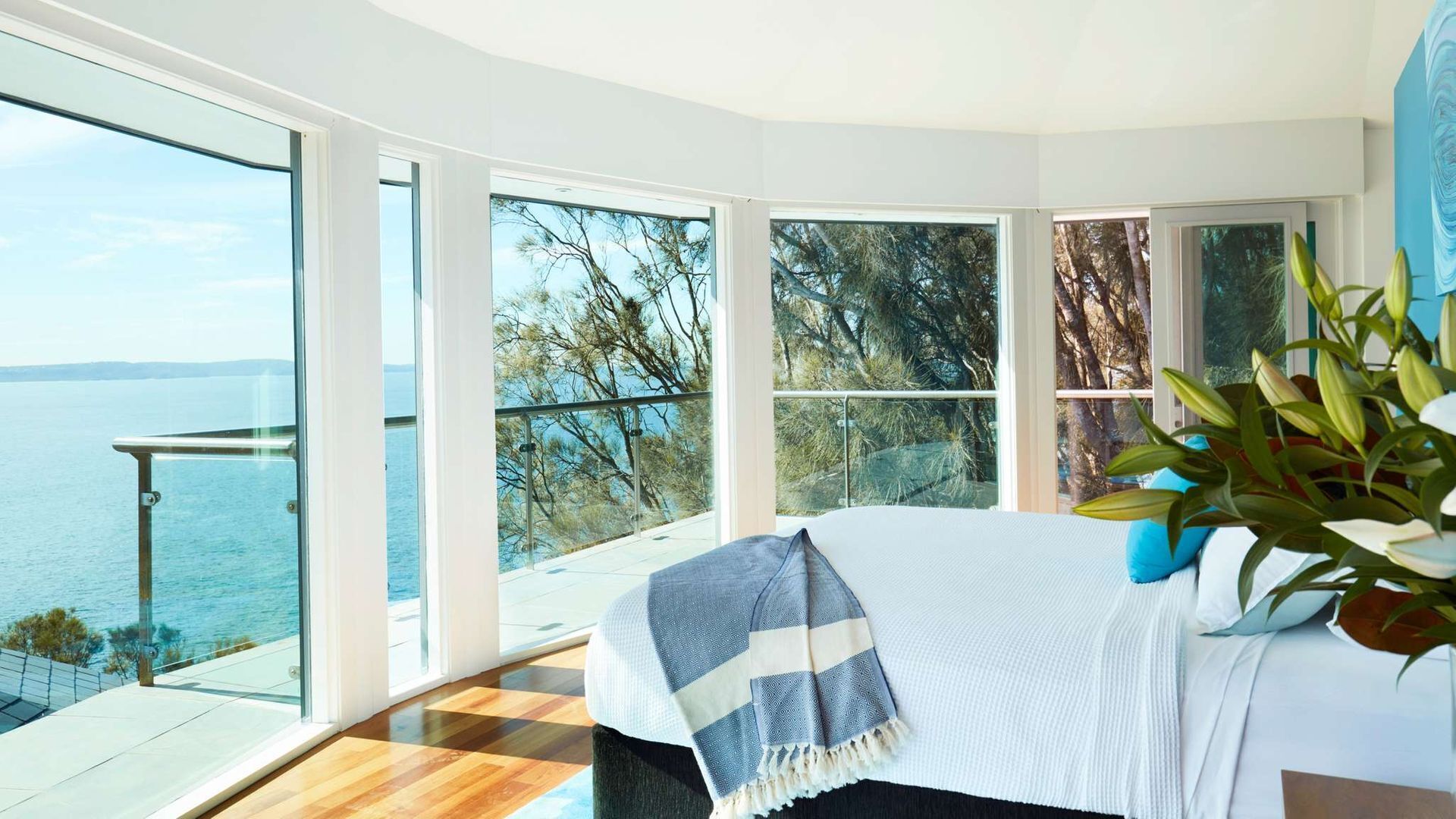Whale Beach Hideaway by Contemporary Hotels — image 4