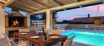 Villa ***** with swimming pool, summer kitchen, WiFi, barbecue