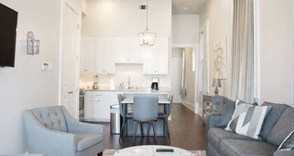 Stunning, Modern 2 BD, 1 Block off St. Charles