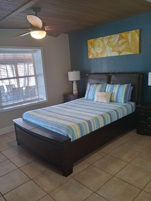 6 bedrooms, in-room safe, iron/ironing board, free WiFi